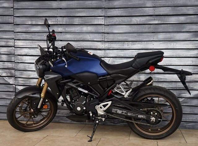 ĐÁNH GIÁ XE Honda CB300R 2020  Trẻ trung năng động